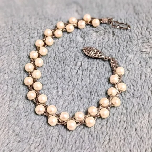 Vintage 90's Weaved Double Strand Faux Pearl Rhodium Plated Bracelet - Picture 5 of 10